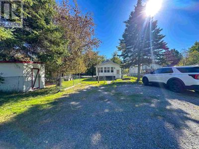 824 4 Th St N, Home with 2 bedrooms, 1 bathrooms and null parking in Kenora ON | Image 2