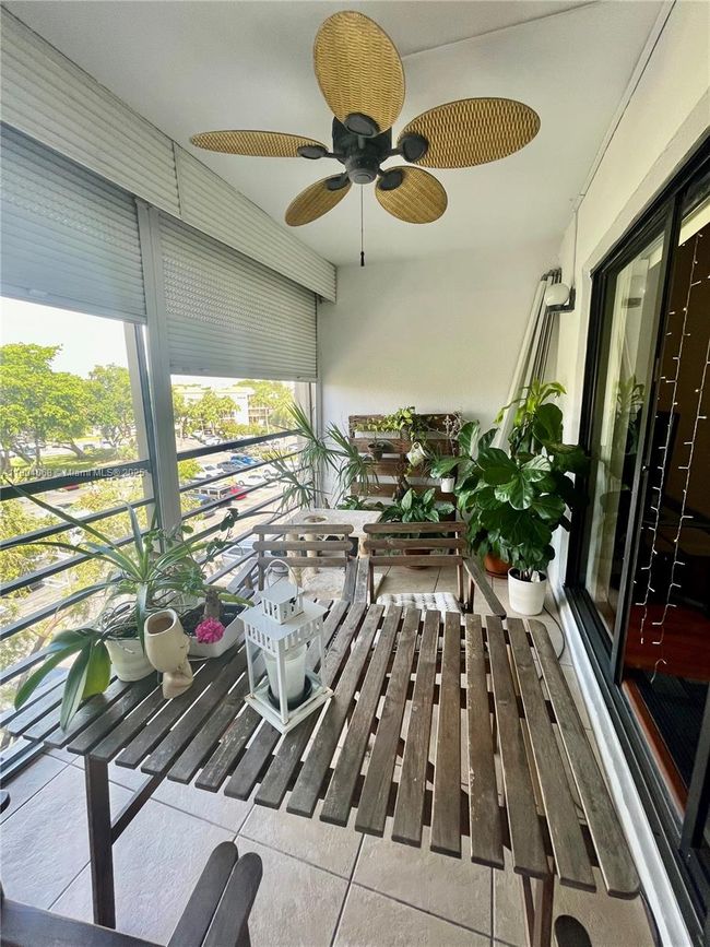 APT-410 - 2312 S Cypress Bend Dr, Condo with 2 bedrooms, 2 bathrooms and null parking in Pompano Beach FL | Image 13