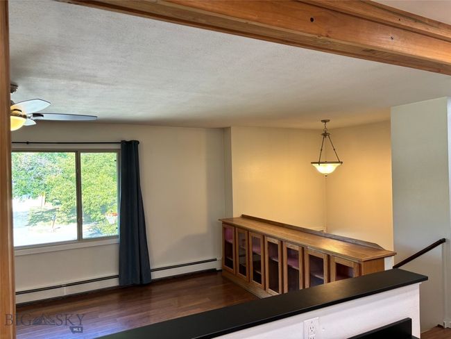 Livingroom with built-in cabinets | Image 10