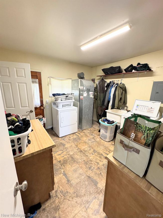 3302 Newton Rd, House other with 3 bedrooms, 2 bathrooms and null parking in Commerce Township MI | Image 23