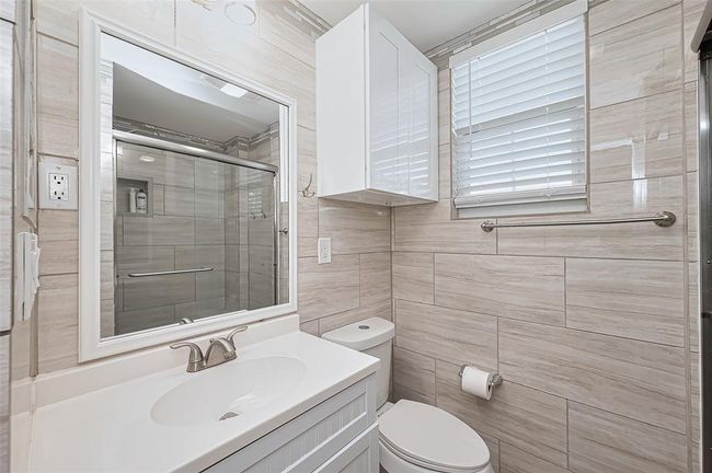 Brand new modern bathroom on the 1st floor. | Image 28