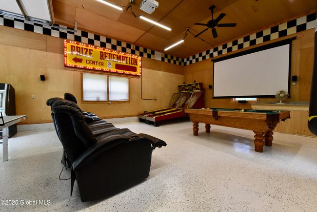 1370 Garage/ Game Rm | Image 11