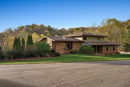 N6061 Summerglow Trail, Onalaska, WI, 54650 | Card Image