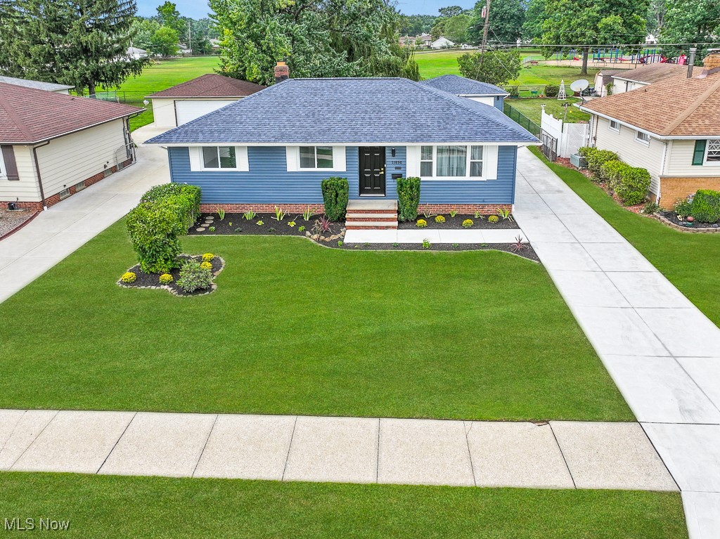 Kader Dr, Parma, OH 44130