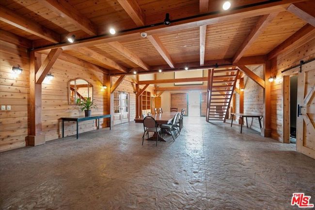 Inside Barn | Image 46