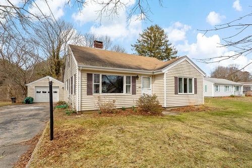 404 Sandwich Rd, East Falmouth, MA, 02536-5067 | Card Image