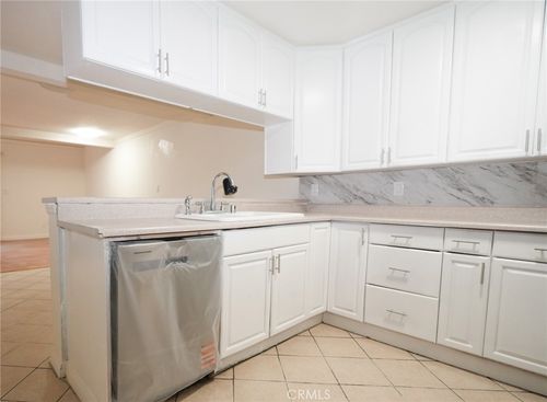 c-16600 Seville Ave, Fontana, CA, 92335-3477 | Card Image