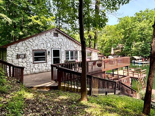 7018 Drum Dr, Nineveh, IN, 46164-9696 | Card Image