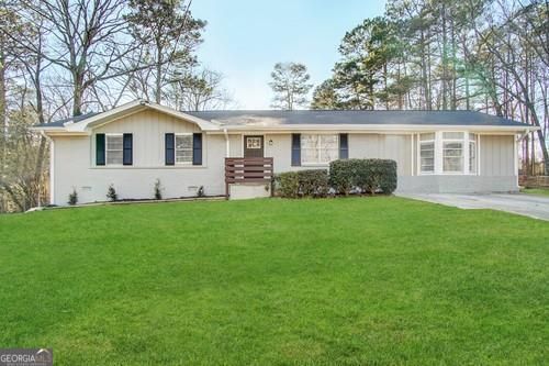 464 Stonewood Dr, Stone Mountain, GA, 30087-5649 | Card Image