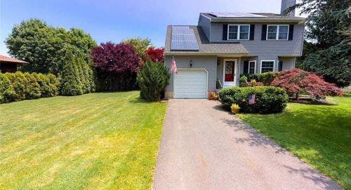 92 Donna Dr, Baiting Hollow, NY, 11933-1342 | Card Image