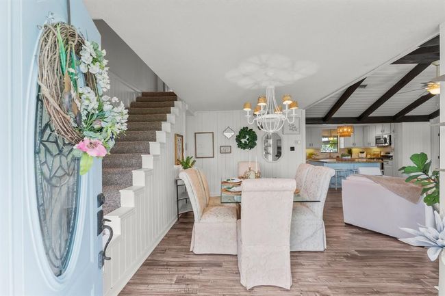 "This home looks like it is straight out of Better Homes and Gardens Magazine!" Real Estate Photographer who shot these pictures. | Image 8