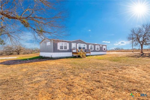 190 Branding Iron Trl, Lockhart, TX, 78644-3687 | Card Image