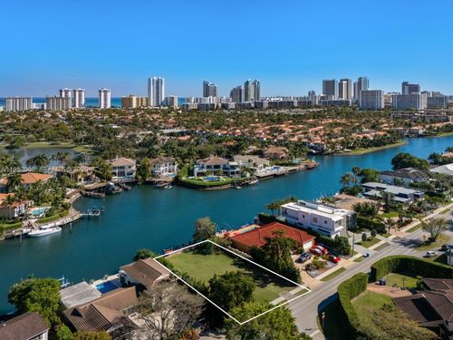 1101 Diplomat Pkwy, Hollywood, FL, 33019-2211 | Card Image