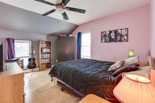 5338 Nauvoo Rd, House other with 3 bedrooms, 2 bathrooms and 3 parking in Warwick ON | Image 15