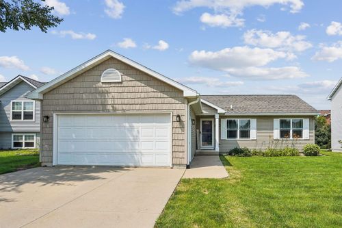 1408 Meadowview Ln, Waverly, IA, 50677-2883 | Card Image