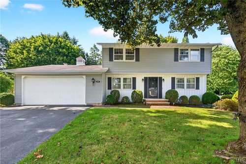4016 Arrowhead Ln, Liverpool, NY, 13090-2822 | Card Image