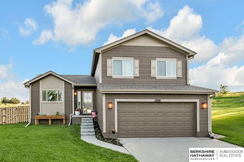 7510 N 143rd Avenue Cir, Omaha, NE, 68142-2114 | Card Image