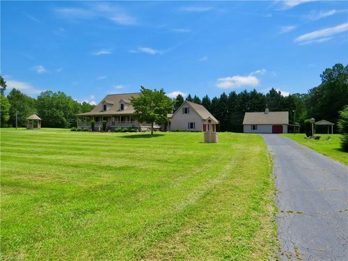 883 Goose Pond Rd, Ruffin, NC, 27326-9247 | Card Image