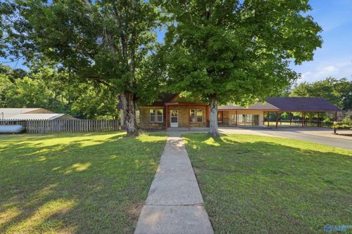 350 County Road 125, Rogersville, AL, 35652-5300 | Card Image