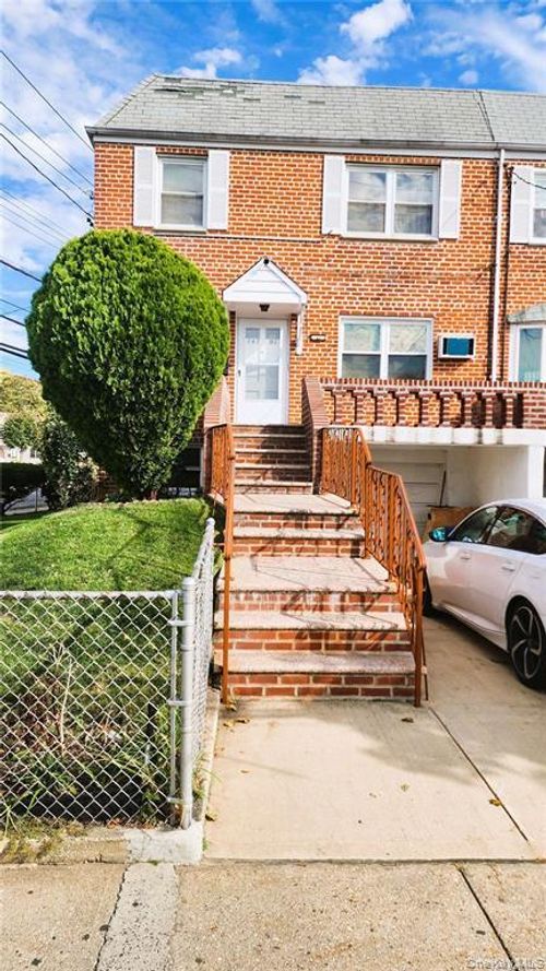 1st-147 Brookville Blvd, Rosedale, NY, 11422-3205 | Card Image