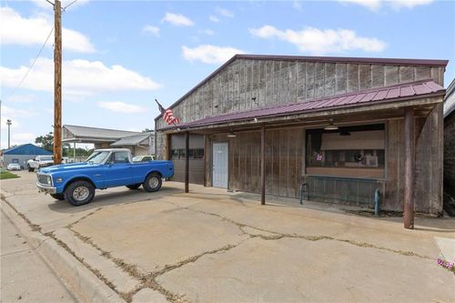 109 Franklin St, Pomona, KS, 66076-6500 | Card Image