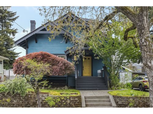 7027 N Moore Ave, Portland, OR, 97217 | Card Image