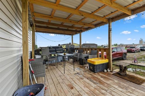 6730 Winchester Dr, El Reno, OK, 73036-8098 | Card Image