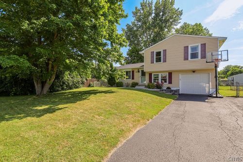 8038 Candela Ln, Clay, NY, 13041-8901 | Card Image