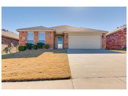 9117 Nathan Dr, White Settlement, TX, 76108-3551 | Card Image