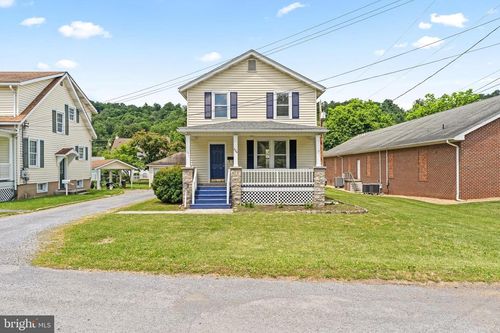 308 S Green St, BERKELEY SPRINGS, WV, 25411-1414 | Card Image