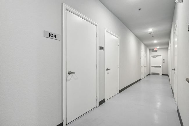 Hall to garage | Image 28