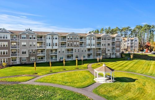 109-320 Martins Lndg, North Reading, MA, 01864 | Card Image