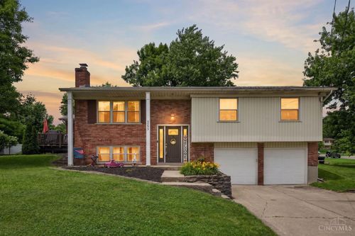 5935 Ricky Dr, Fairfield, OH, 45014-4729 | Card Image
