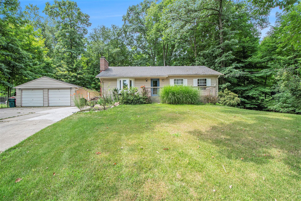 Thornapple River Dr, Alto, MI 49302