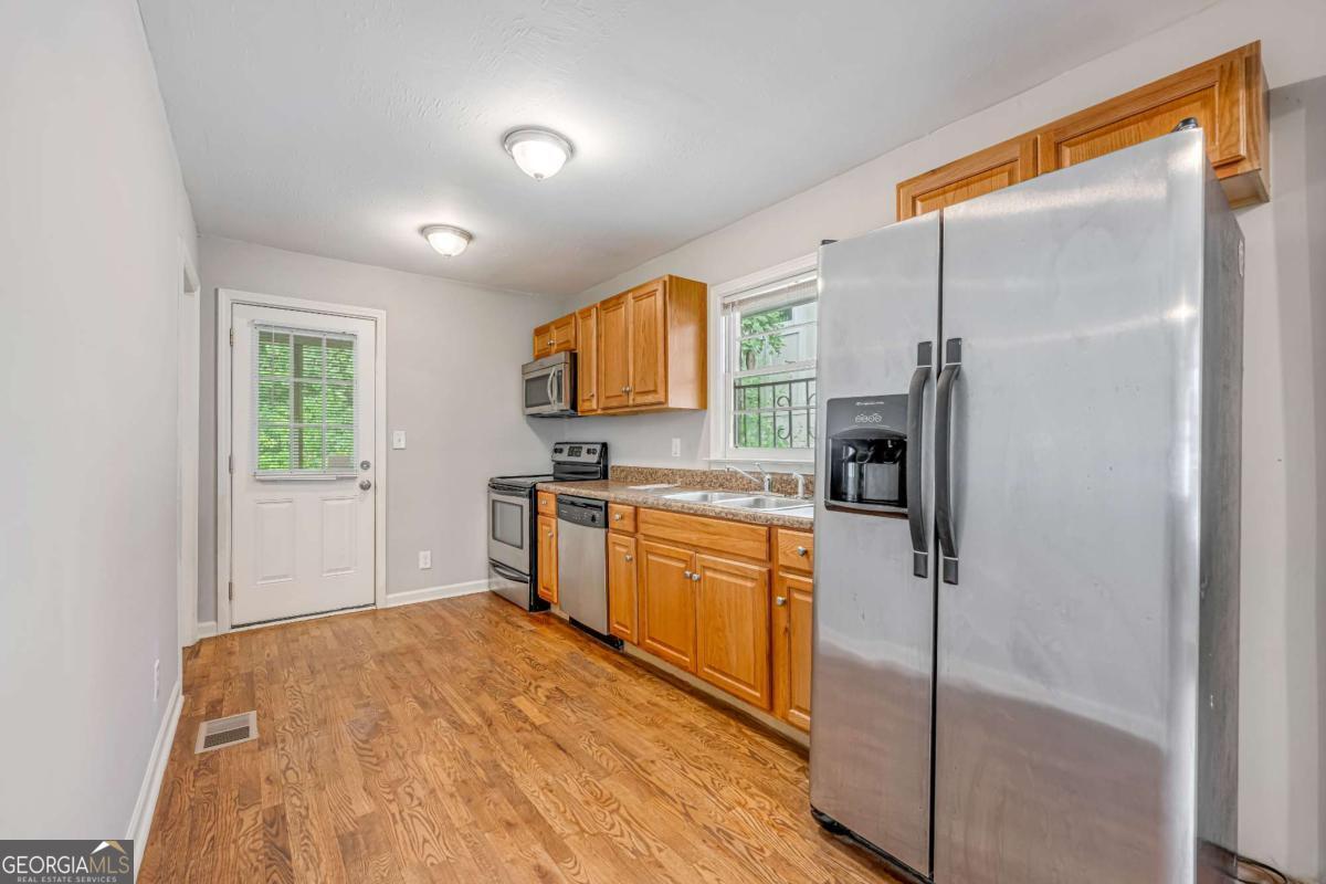 Residential Lease in Atlanta 4