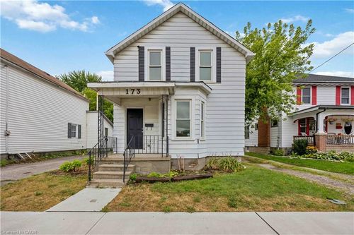 173 Brock St S, Sarnia, ON, N7T2W3 | Card Image