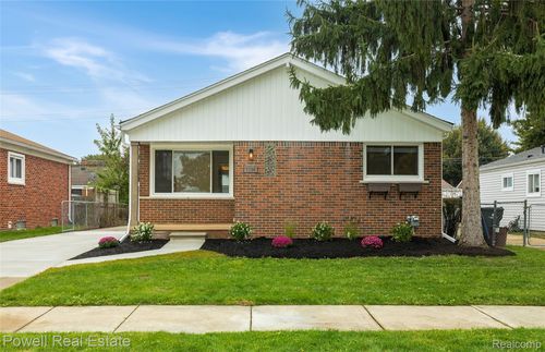 21706 Avalon St, Saint Clair Shores, MI, 48080-2365 | Card Image