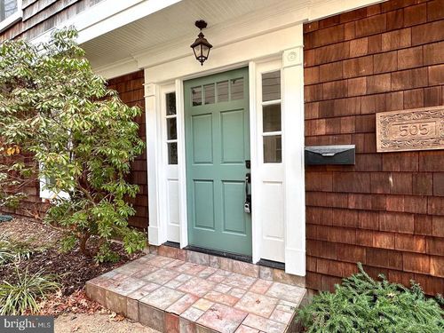 505 Carlisle Dr, ALEXANDRIA, VA, 22301-2709 | Card Image
