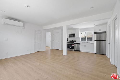 3118 3/4 W 109th Street, Inglewood, CA, 90303 | Card Image