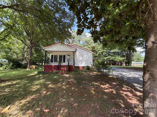 55 S Hildebran Avenue, Newton, NC, 28658 | Card Image