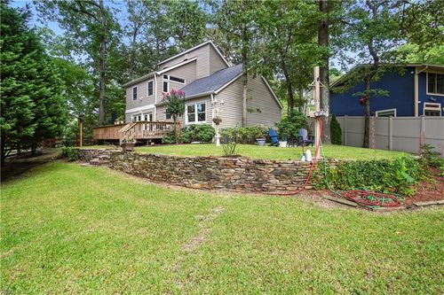 2557 Torrey Pl, Virginia Beach, VA, 23454-3325 | Card Image