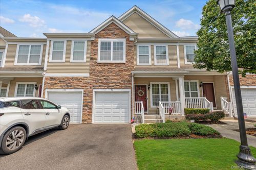 96 Paget Ln, Massapequa, NY, 11758-3752 | Card Image