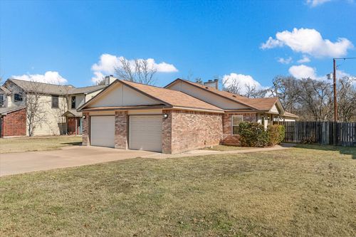 13401 Saddlebrook Trl, Austin, TX, 78729-3751 | Card Image