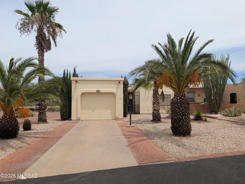 1530 W Camino Calderon, Green Valley, AZ, 85622-8218 | Card Image
