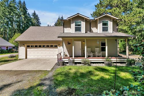 10 E Lynda Ln W, Shelton, WA, 98584-8807 | Card Image