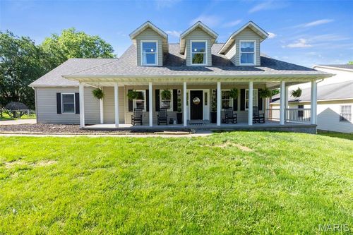 1553 Trenton Ln, Cape Girardeau, MO, 63701-2558 | Card Image