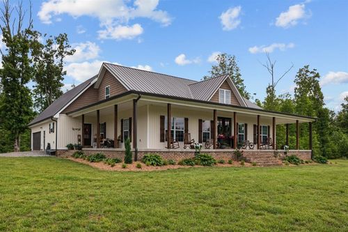 3571 Old Blacktop Rd, Mc Ewen, TN, 37101-5502 | Card Image