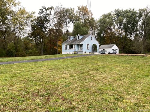 989 State Route 17k, Montgomery, NY, 12549-2252 | Card Image