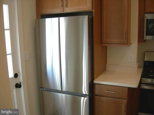 fl-2nd-1619 Darby Rd, HAVERTOWN, PA, 19083-3705 | Card Image