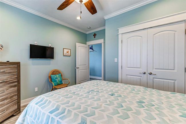 978 Seadrift Dr, House other with 3 bedrooms, 2 bathrooms and null parking in Crystal Beach TX | Image 30